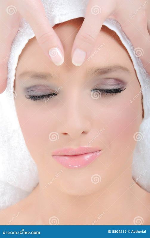 Что такое расслабляющий массаж всего тела?